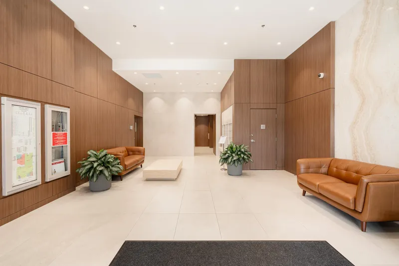 510 6655 BUSWELL STREET - photo 2 of 14