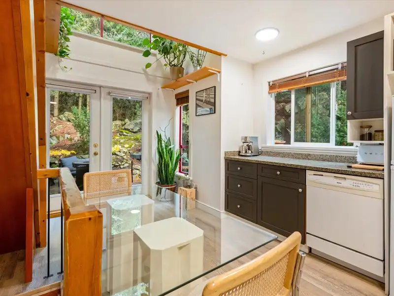 9 2101 WHISTLER ROAD - photo 1 of 14