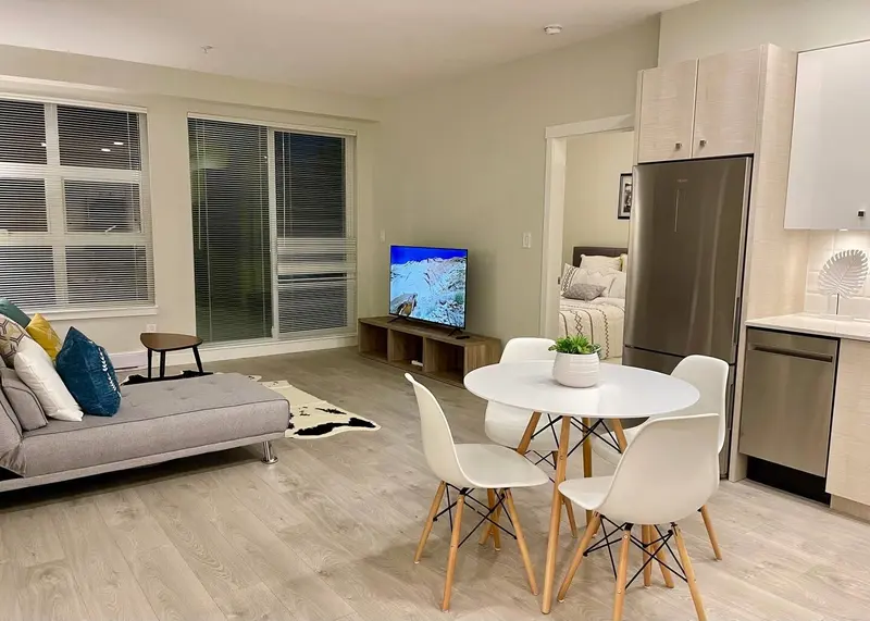 111 10838 WHALLEY BOULEVARD - photo 3 of 25