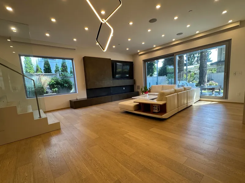 1076 PARK DRIVE - photo 2 of 24