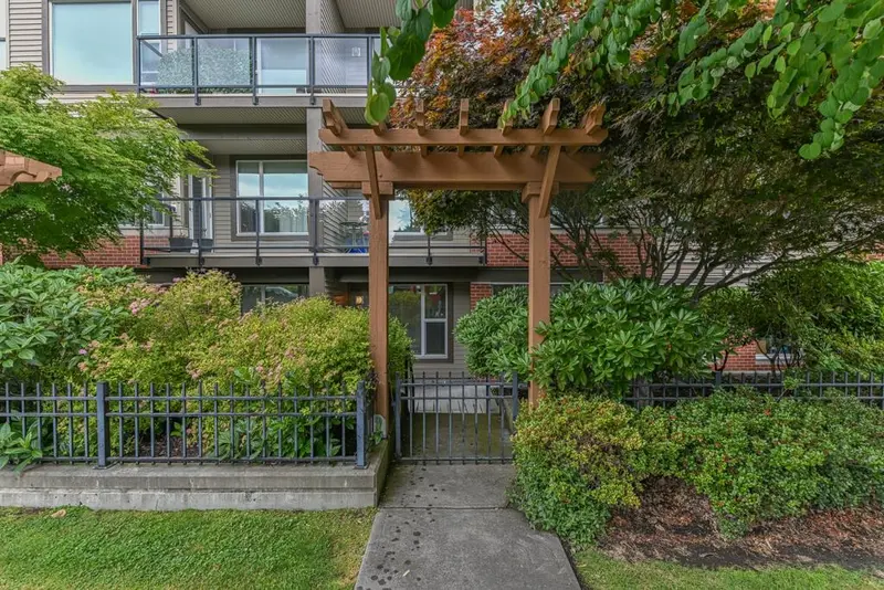 114 33539 HOLLAND AVENUE - photo 1 of 25