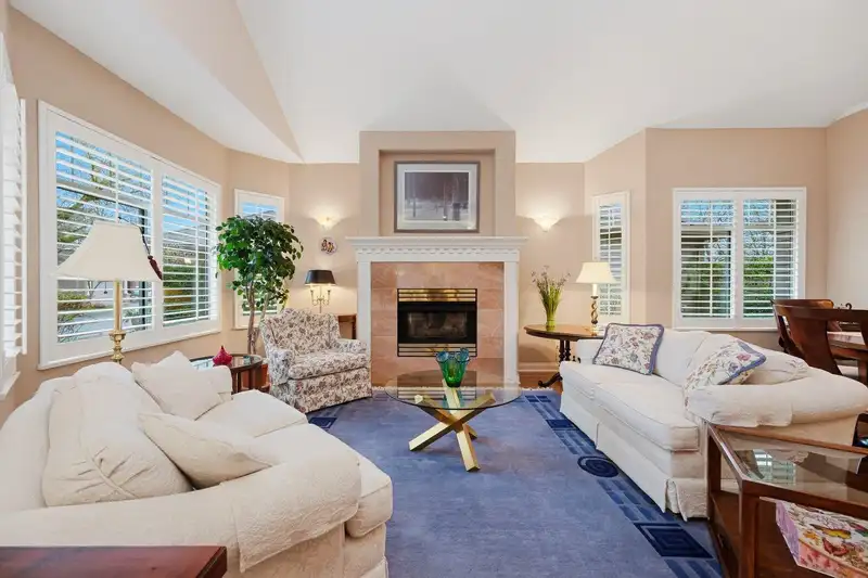 46 5531 CORNWALL DRIVE - photo 4 of 27