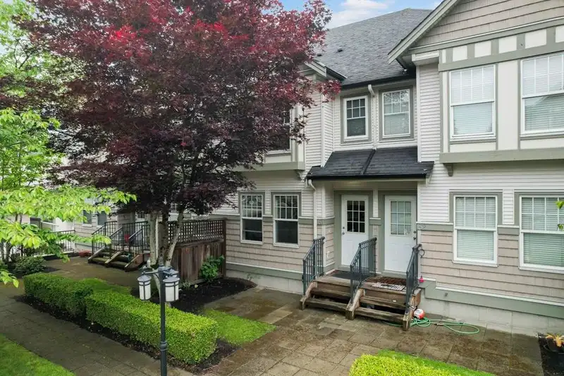 61 8638 159 STREET - photo 1 of 32