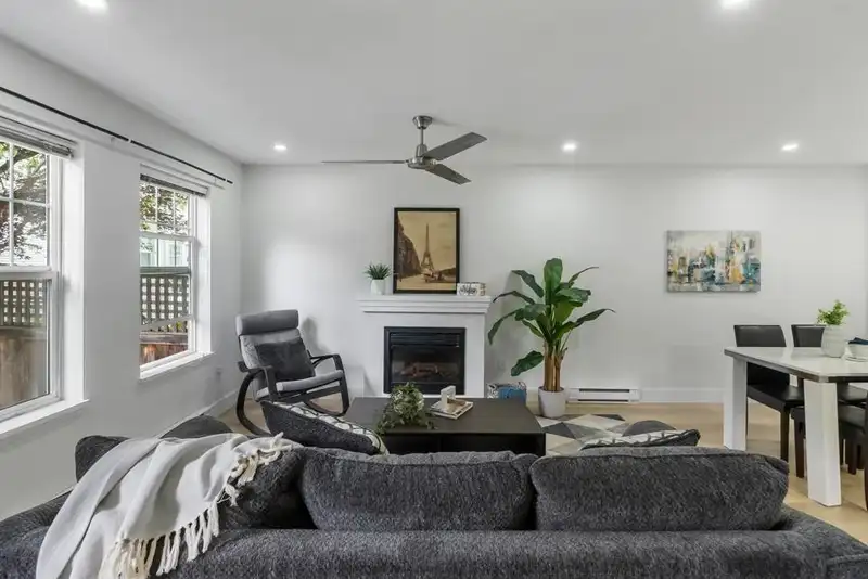 61 8638 159 STREET - photo 4 of 32