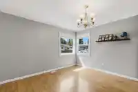 2304 MOULDSTADE ROAD - thumbnail 5