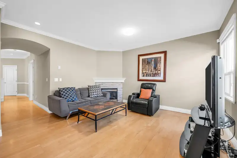 5393 WOODWARDS ROAD - photo 4 of 40