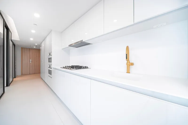 1703 1033 NELSON STREET - photo 2 of 6