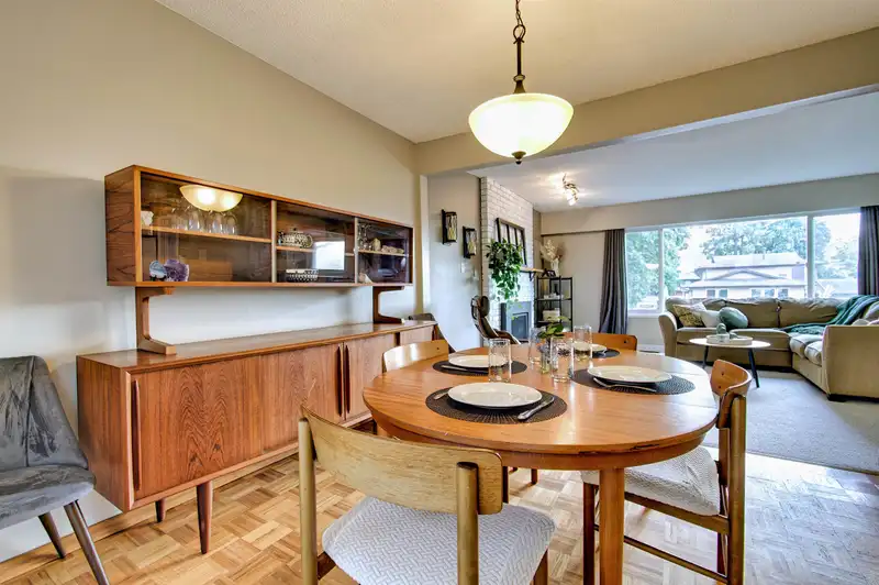 18855 120 AVENUE - photo 3 of 30