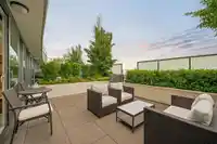 1483 8671 HAZELBRIDGE WAY - thumbnail 15