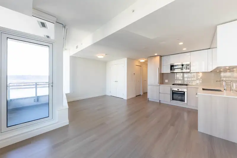 1307 618 CARNARVON STREET - photo 3 of 27