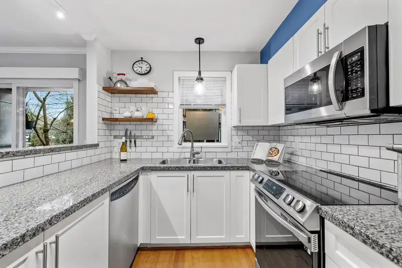 107 15236 36 AVENUE - photo 1 of 36