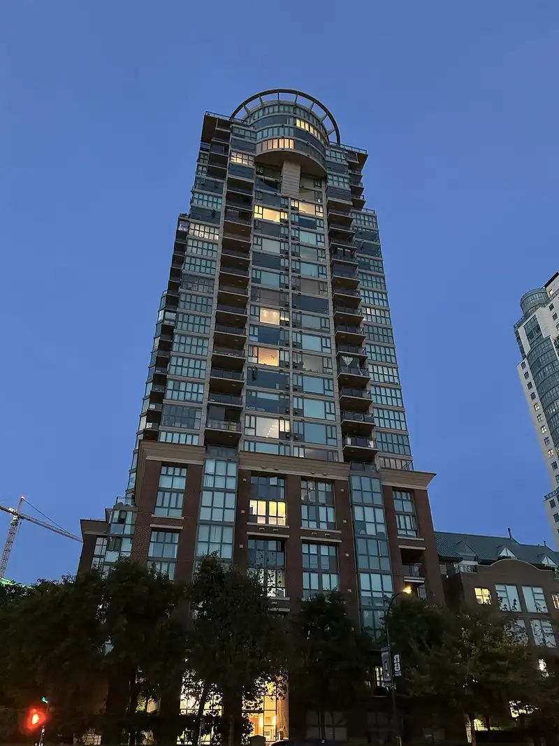 307 1128 QUEBEC STREET - photo 1 of 1