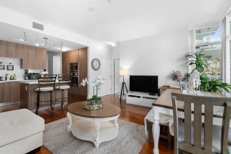 204 175 VICTORY SHIP WAY - photo 4 of 25