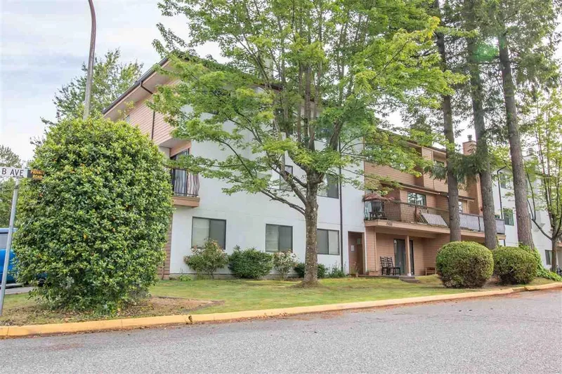 204 13316 71B AVENUE - photo 1 of 19