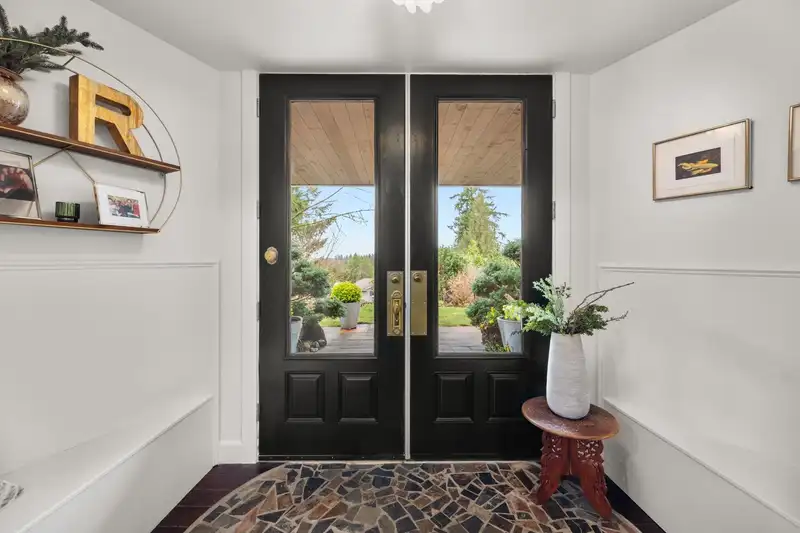 24244 60 AVENUE - photo 4 of 40