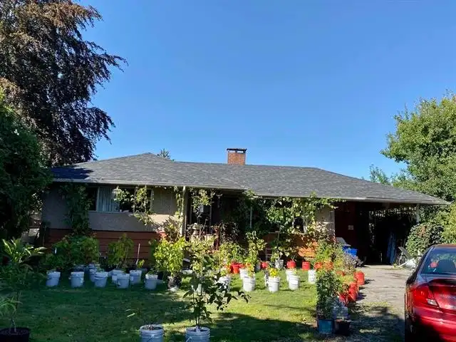 4391 SORENSON CRESCENT - photo 1 of 2