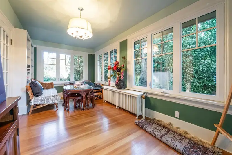 1516 BALFOUR AVENUE - photo 3 of 16