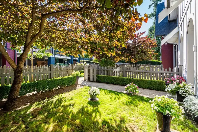 118 2853 HELC PLACE - photo 4 of 40