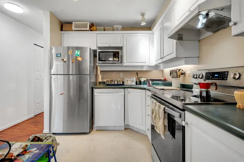 313 13780 76 AVENUE - photo 4 of 24