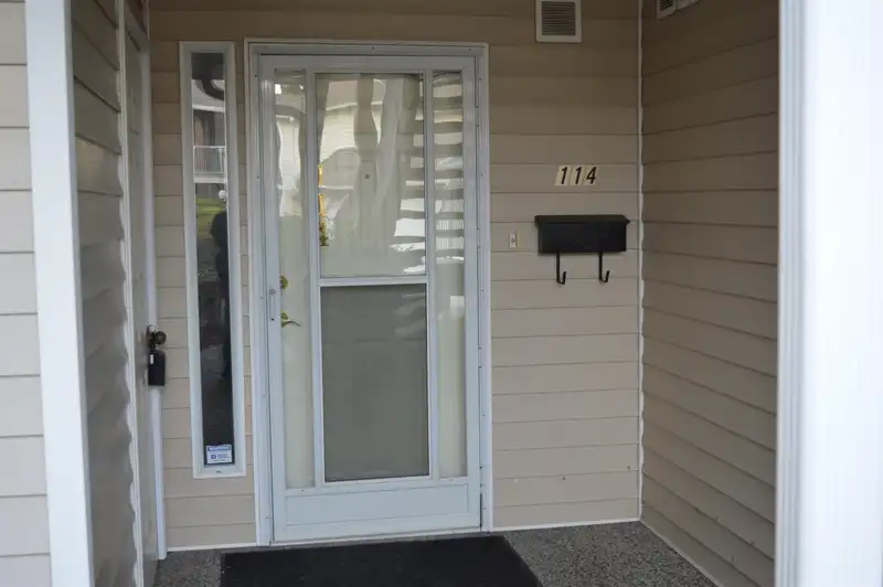 114 6875 121 STREET - photo 3 of 26