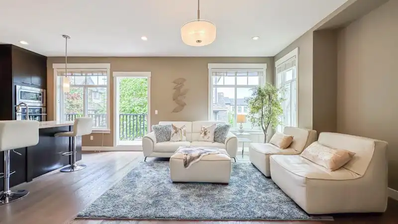 25 15977 26 AVENUE - photo 1 of 39