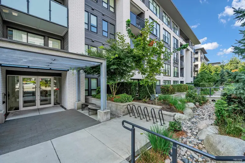 402 9228 SLOPES MEWS - photo 3 of 16