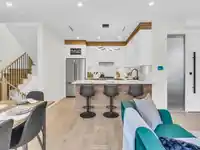 2 5221 CLARENDON STREET - thumbnail 5