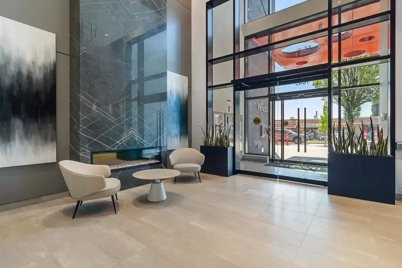 1708 1045 AUSTIN AVENUE - photo 3 of 34