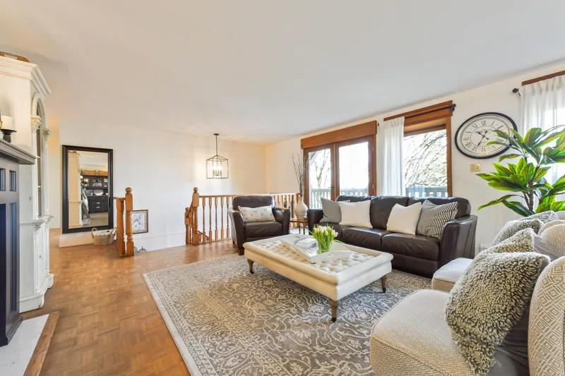 6096 180 STREET - photo 3 of 25