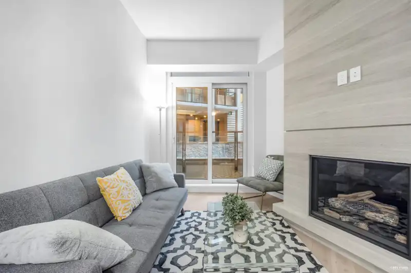101 6699 NELSON AVENUE - photo 4 of 39