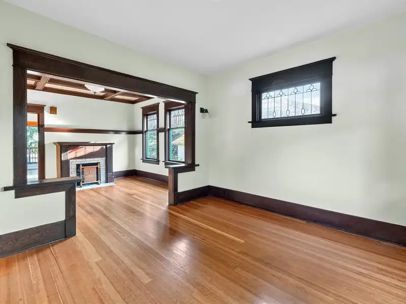 812 DUBLIN STREET - photo 4 of 27