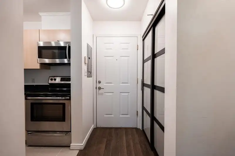 105 5667 SMITH AVENUE - photo 2 of 24