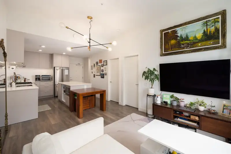 410 735 ANSKAR COURT - photo 1 of 31
