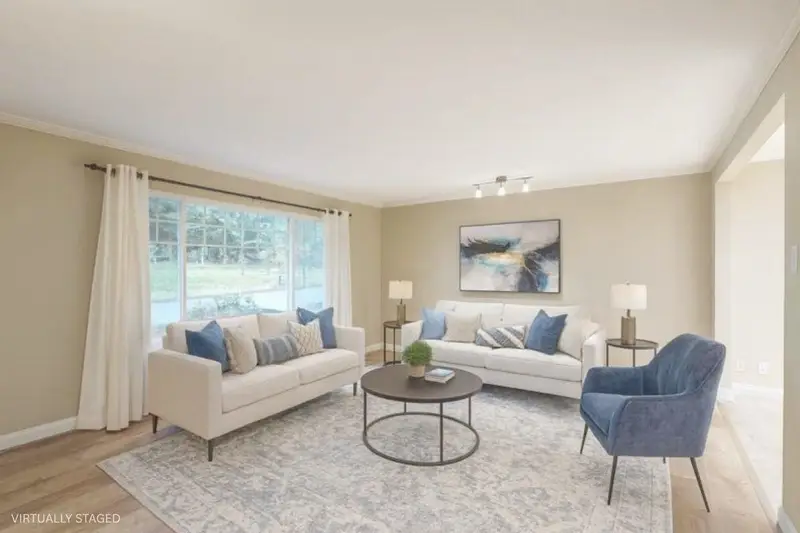 1550 KENT STREET - photo 3 of 21