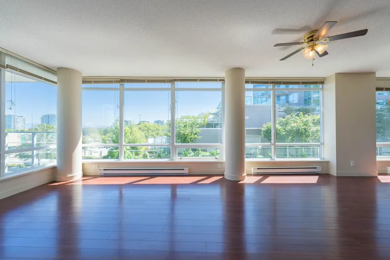 603 8280 LANSDOWNE ROAD - photo 1 of 14