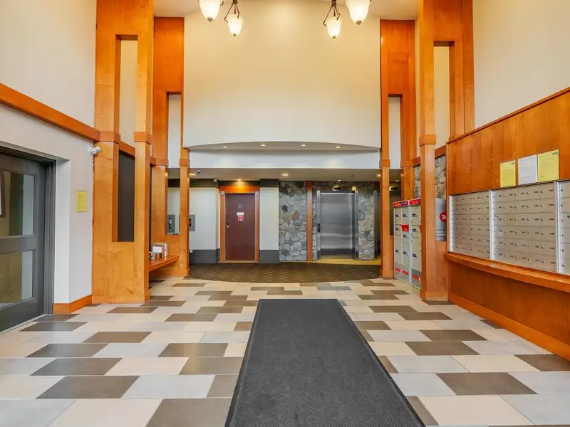 105 100 CAPILANO ROAD - photo 2 of 25