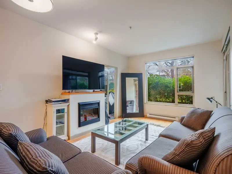 105 100 CAPILANO ROAD - photo 3 of 25