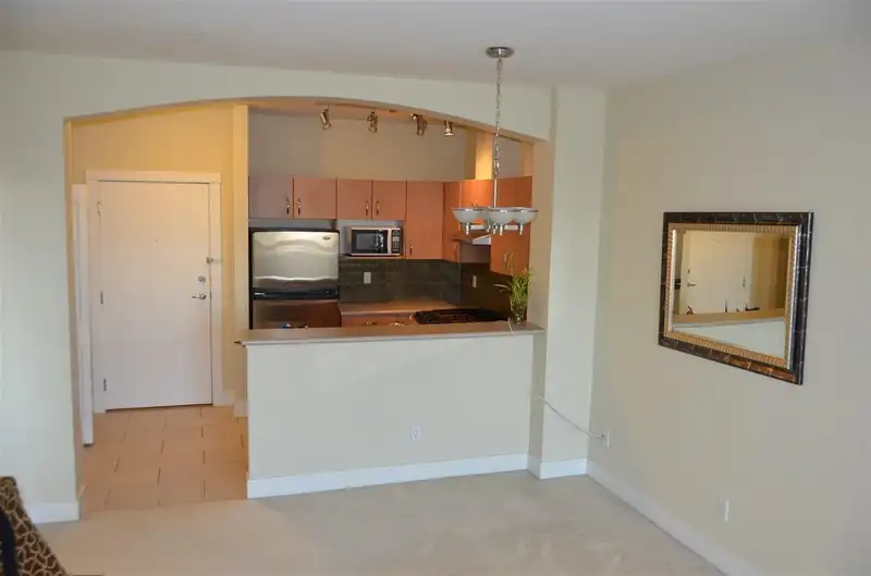 412 995 W 59TH AVENUE - photo 3 of 14