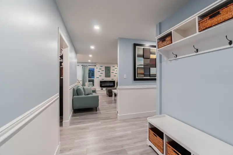 34567 HURST CRESCENT - photo 4 of 40