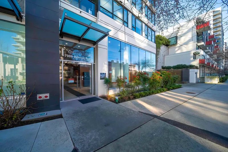 PH6 7988 ACKROYD ROAD - photo 2 of 25