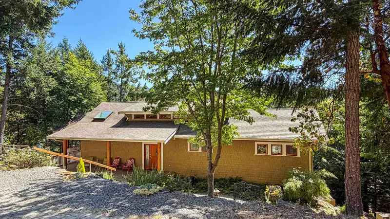6608 RAZOR POINT ROAD - photo 1 of 40