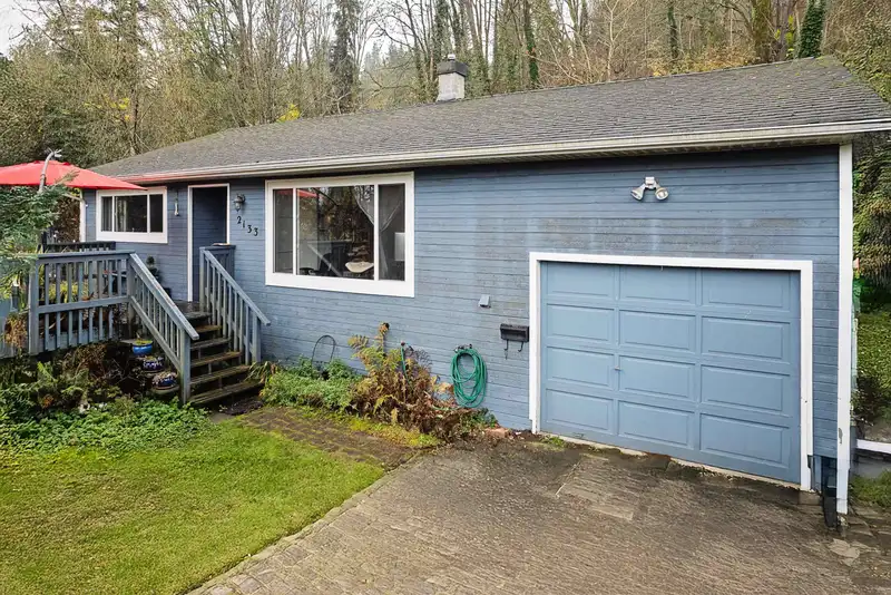 2133 HOPE STREET - photo 3 of 30