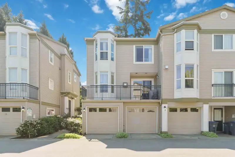 20 9559 130A STREET - photo 2 of 32
