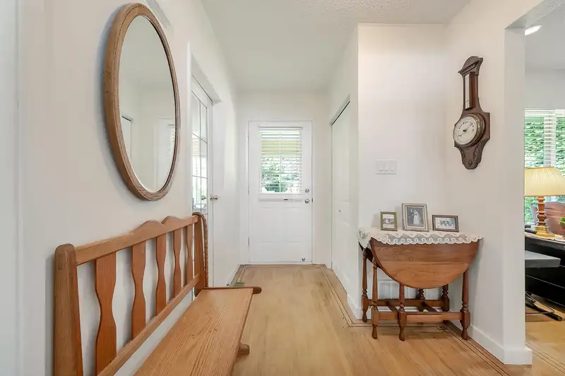 5274 12 AVENUE - photo 3 of 33