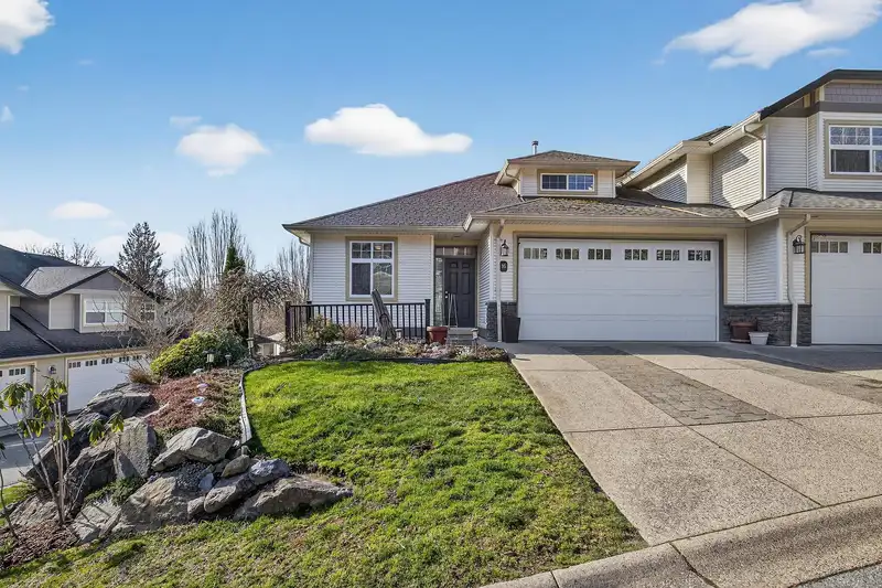 16 36260 MCKEE ROAD - photo 4 of 40