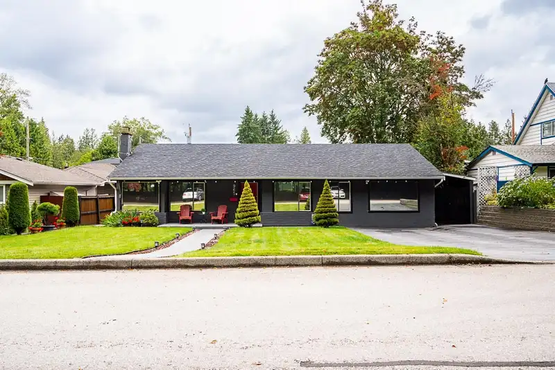 965 FLOYD AVENUE - photo 1 of 2