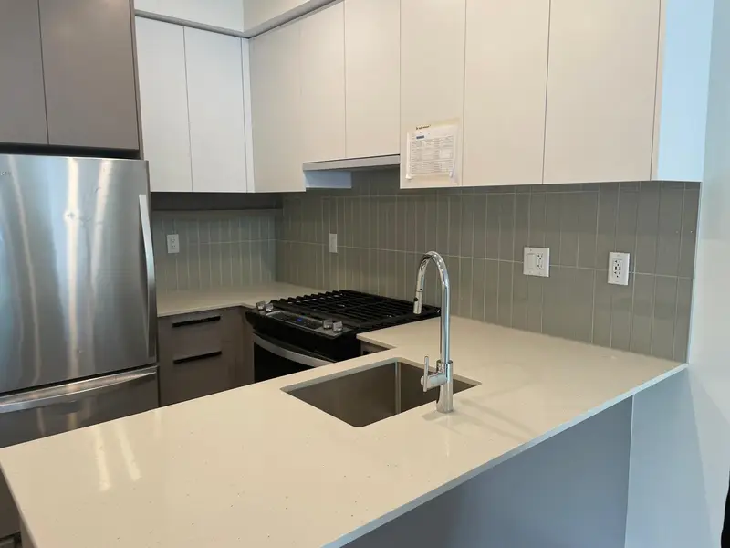 209 13788 76 AVENUE - photo 1 of 6