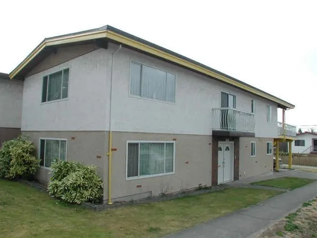 500 GILMORE AVENUE - photo 1 of 25