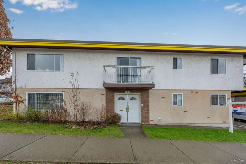 500 GILMORE AVENUE - photo 3 of 25