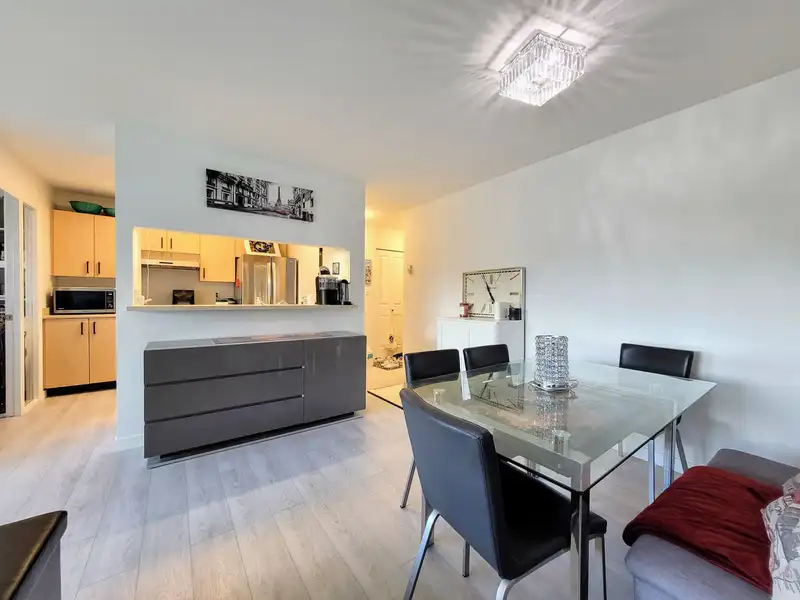 706 3520 CROWLEY DRIVE - photo 2 of 28